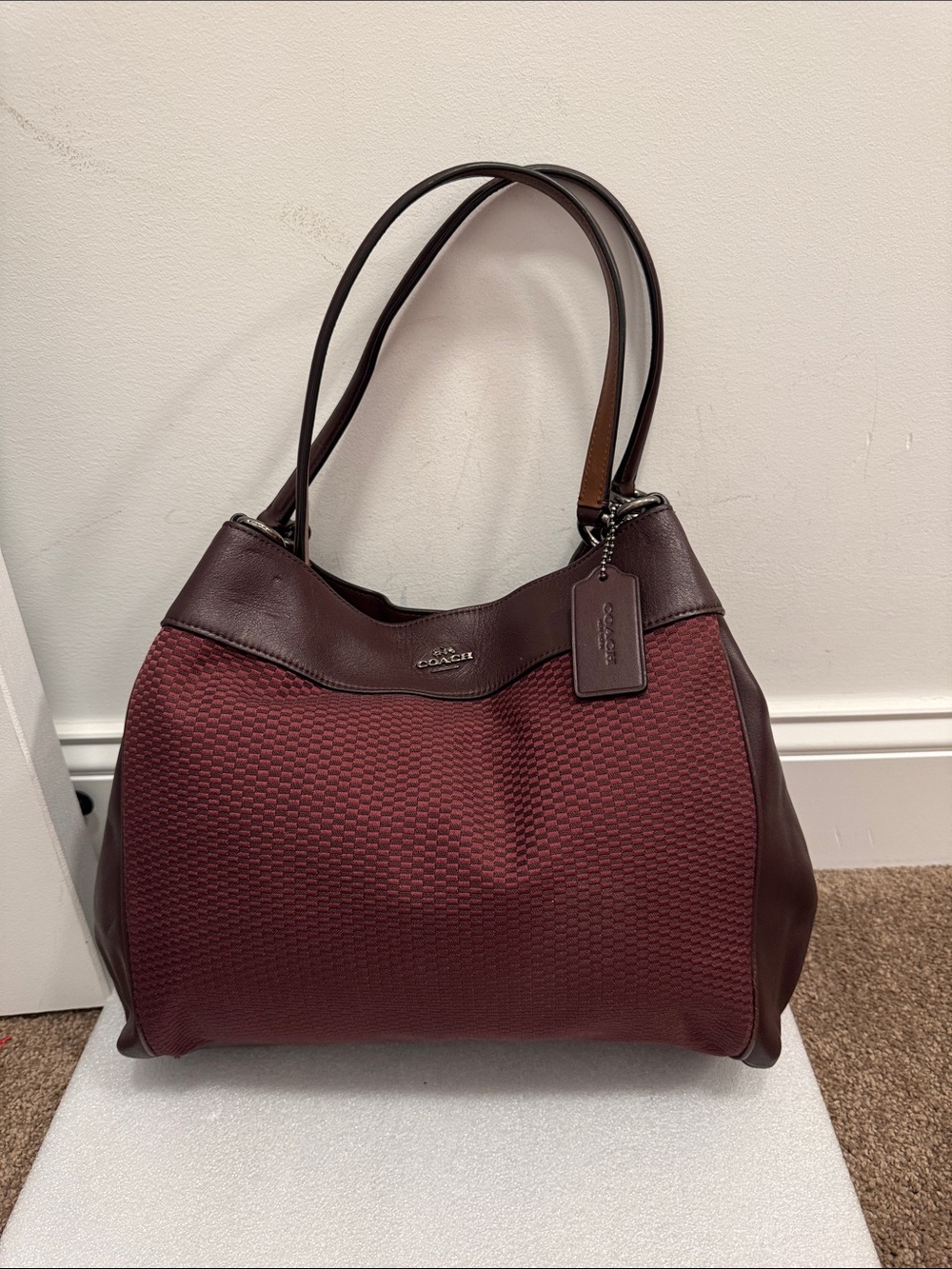 Coach lexy oxblood jacquard and leather shoulder bag purse with hangtag
